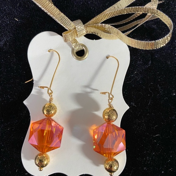 ꨄ 𝑅𝑜𝑚𝑎𝑛𝑡𝑖𝑐 𝐺𝑙𝑎𝑠𝑠 𝐸𝑎𝑟𝑟𝑖𝑛𝑔𝑠 ꨄ - Picture 2 of 4